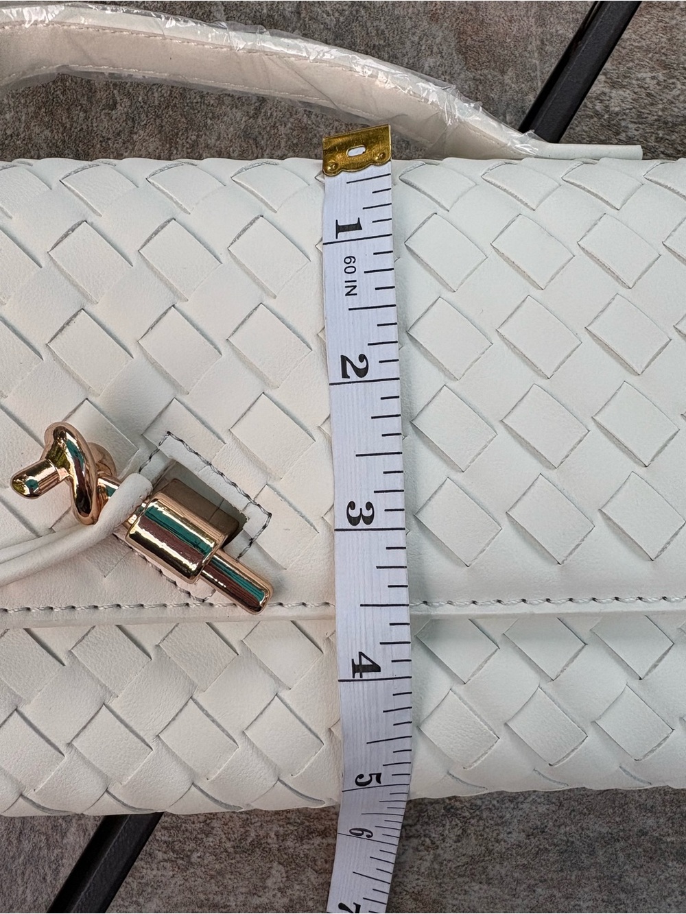 Elegant Woven Leather Top-Handle Clutch Cream - Picture 10 of 11
